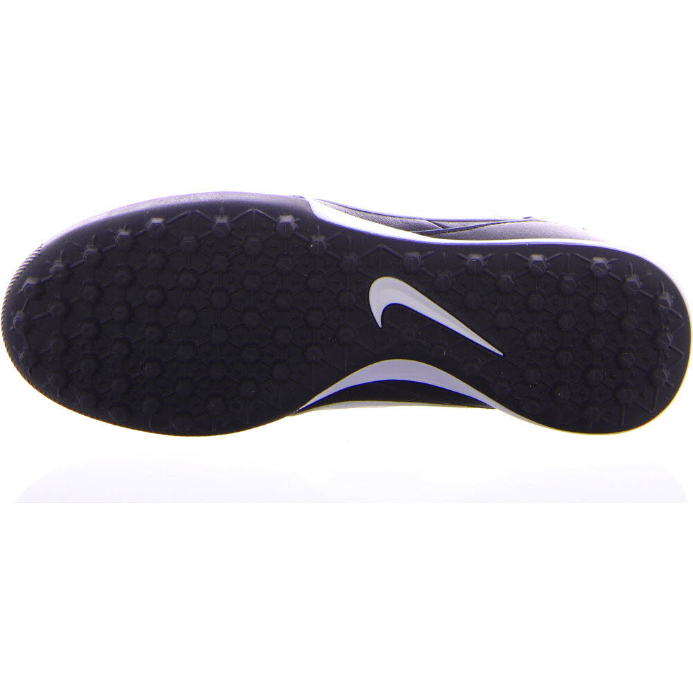 THE NIKE PREMIER III TF