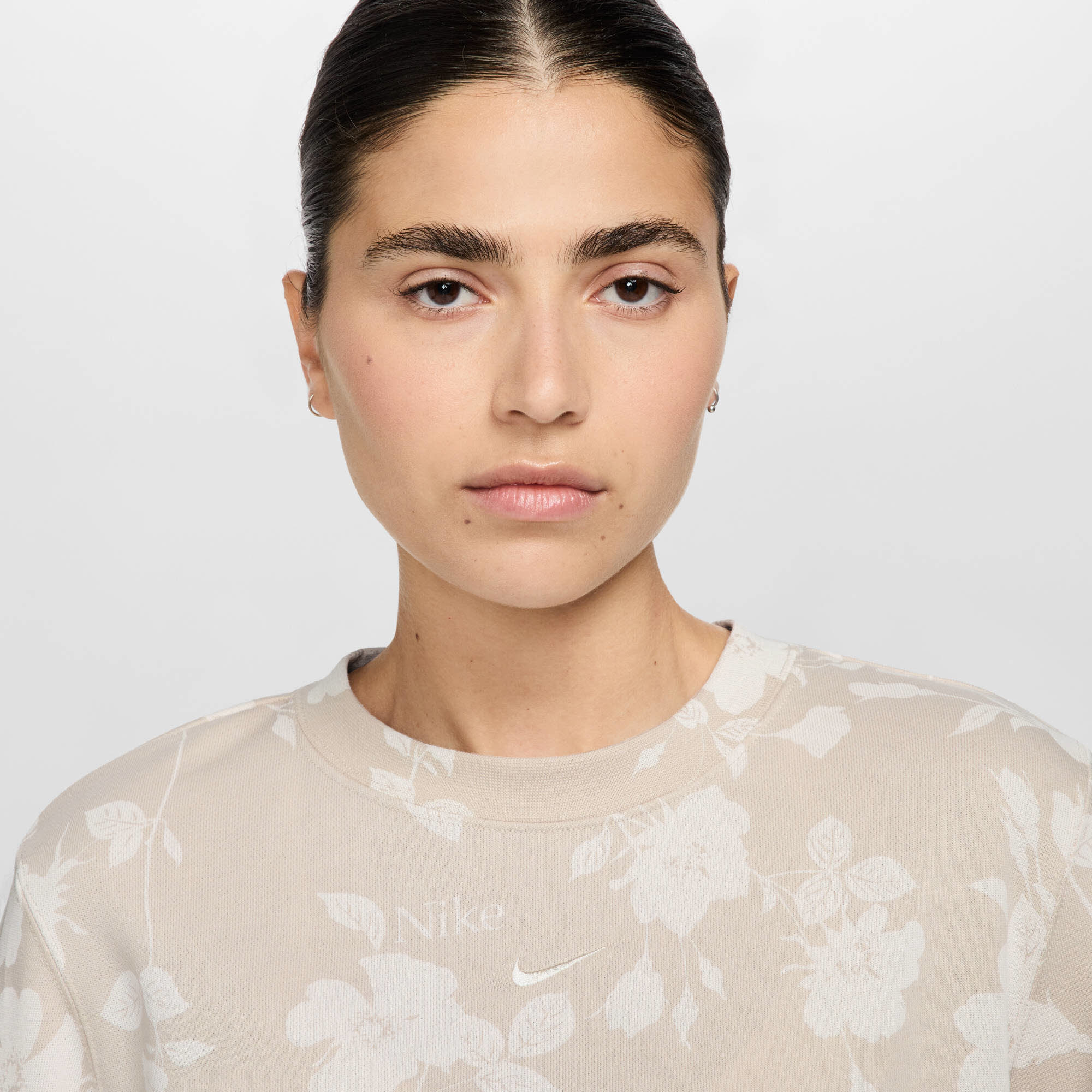 W NSW NK CHLL FT AOP CREW