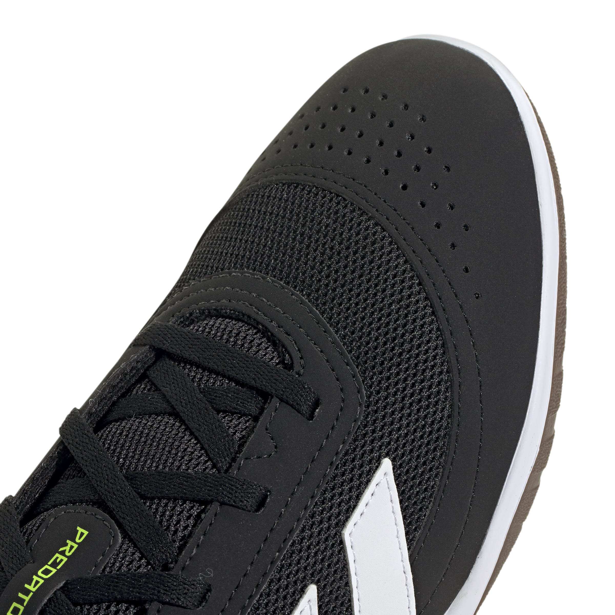 PREDATOR CLUB IN SALA