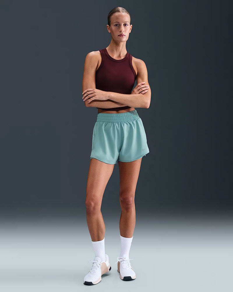 W NK ONE DF HR 3IN 2N1 SHORT