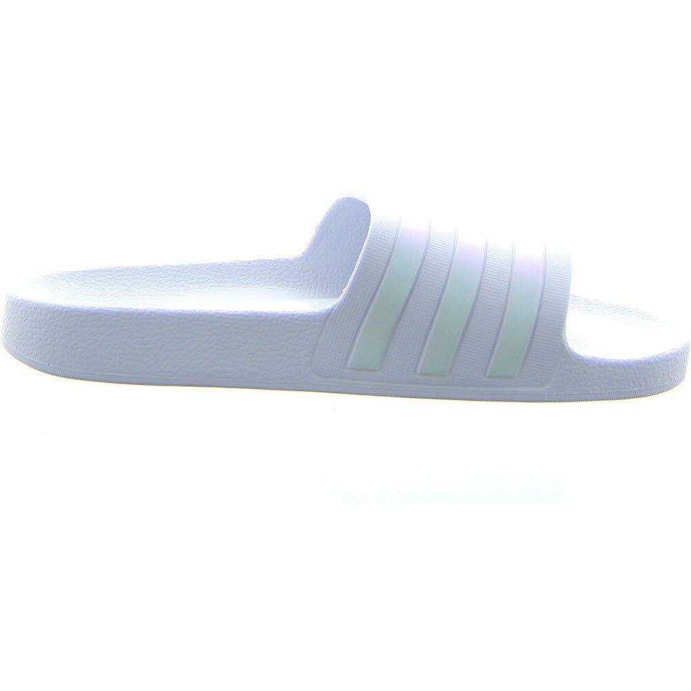 ADILETTE AQUA