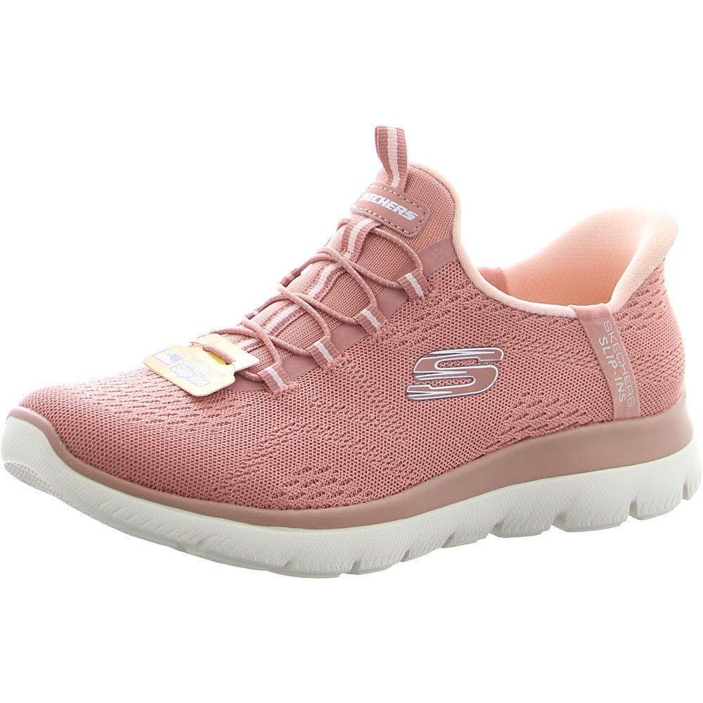 SUMMITS - DREAM CHASER